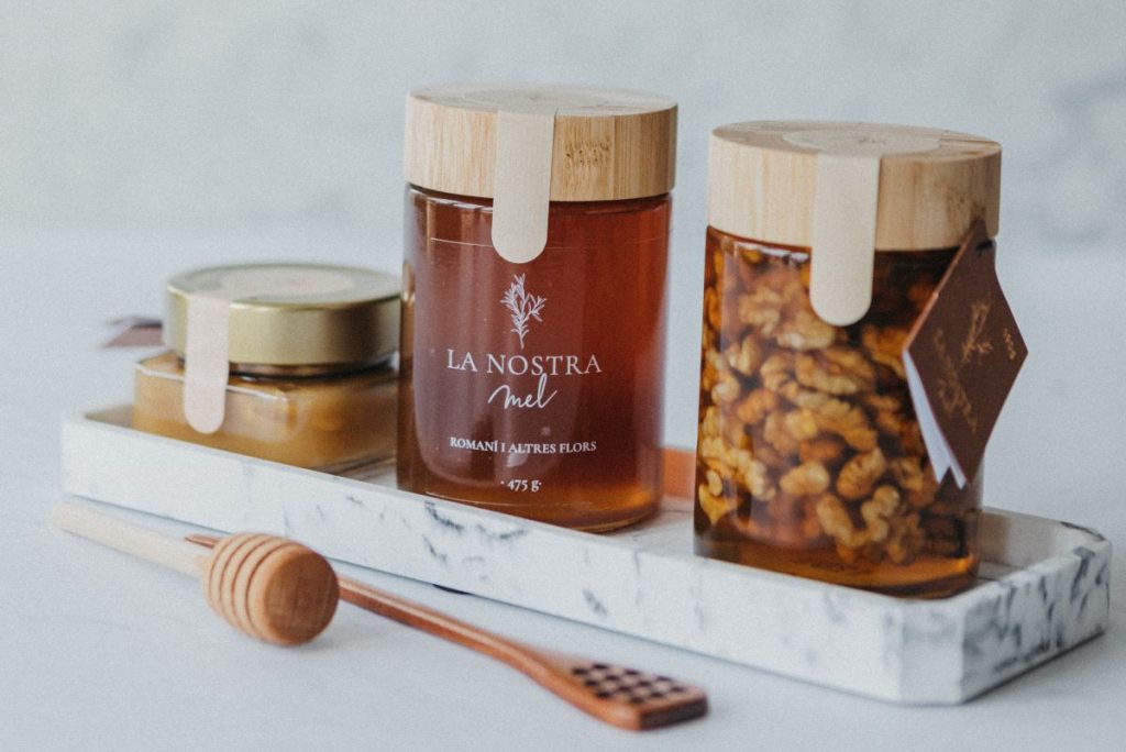 Your honey, ready to sell